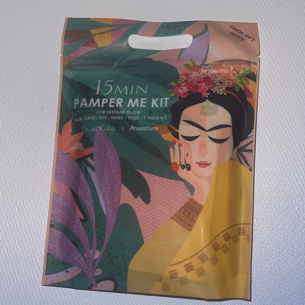 Frida Kahlo 15-Min Pamper Me Kit NWT